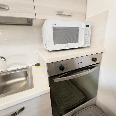 Smart Ingresso Privato, Wifi, Parcheggio & Self Check-in Apartamento