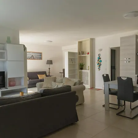 Appartamento Smart Ingresso Privato, Wifi, Parcheggio&self Check-in *